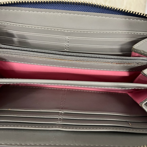 Coach Wallet - Picture 8 of 9